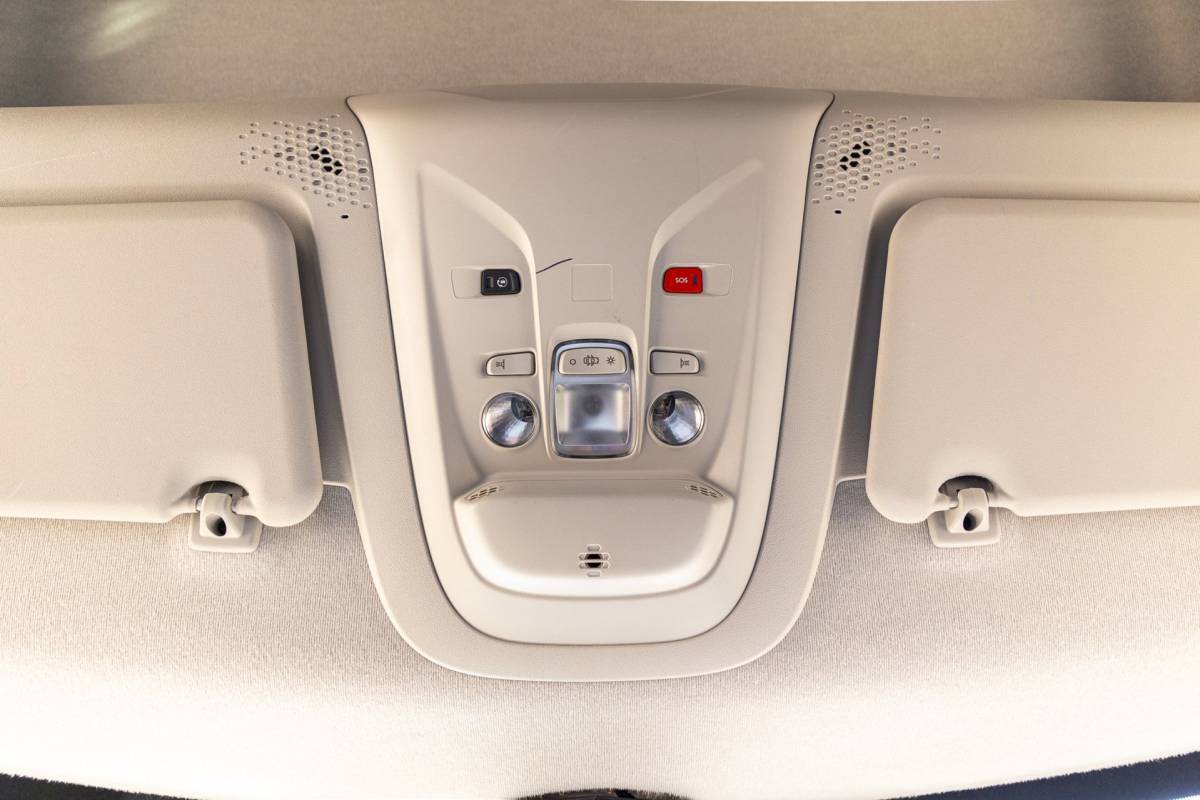 Peugeot Partner Peugeot Partner 1.2 PureTech Premium Airco I Cruise I Android I CarPlay I Parkeersensoren I Navigatie I NAP I NL Auto I 1e Eig