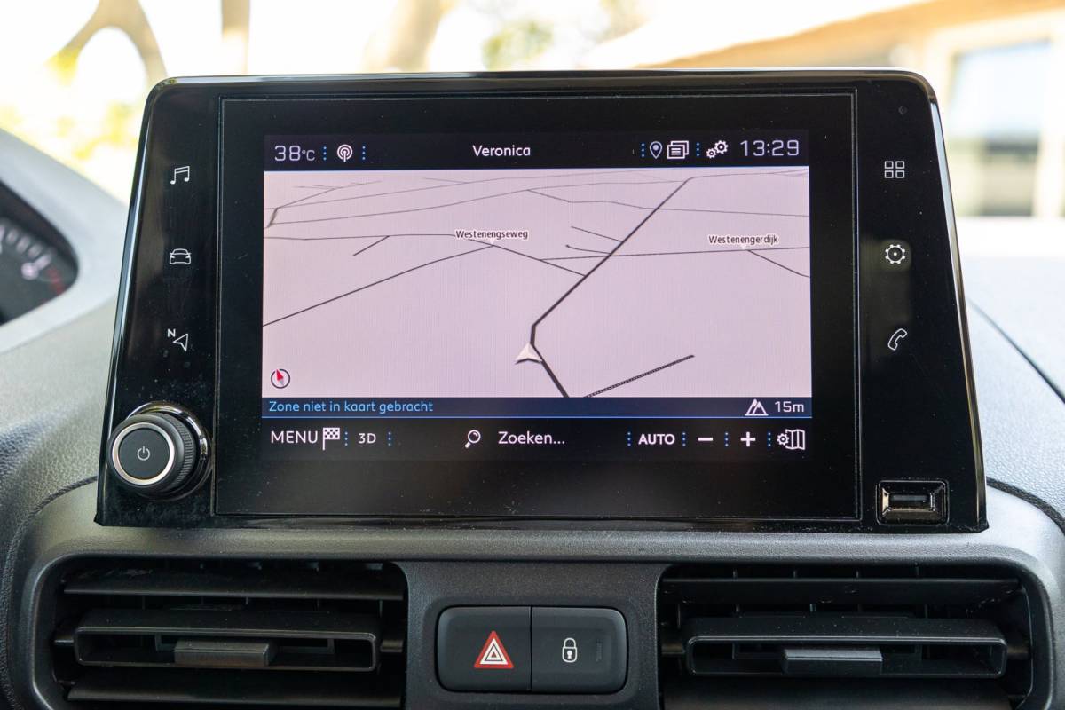 Peugeot Partner Peugeot Partner 1.2 PureTech Premium Airco I Cruise I Android I CarPlay I Parkeersensoren I Navigatie I NAP I NL Auto I 1e Eig