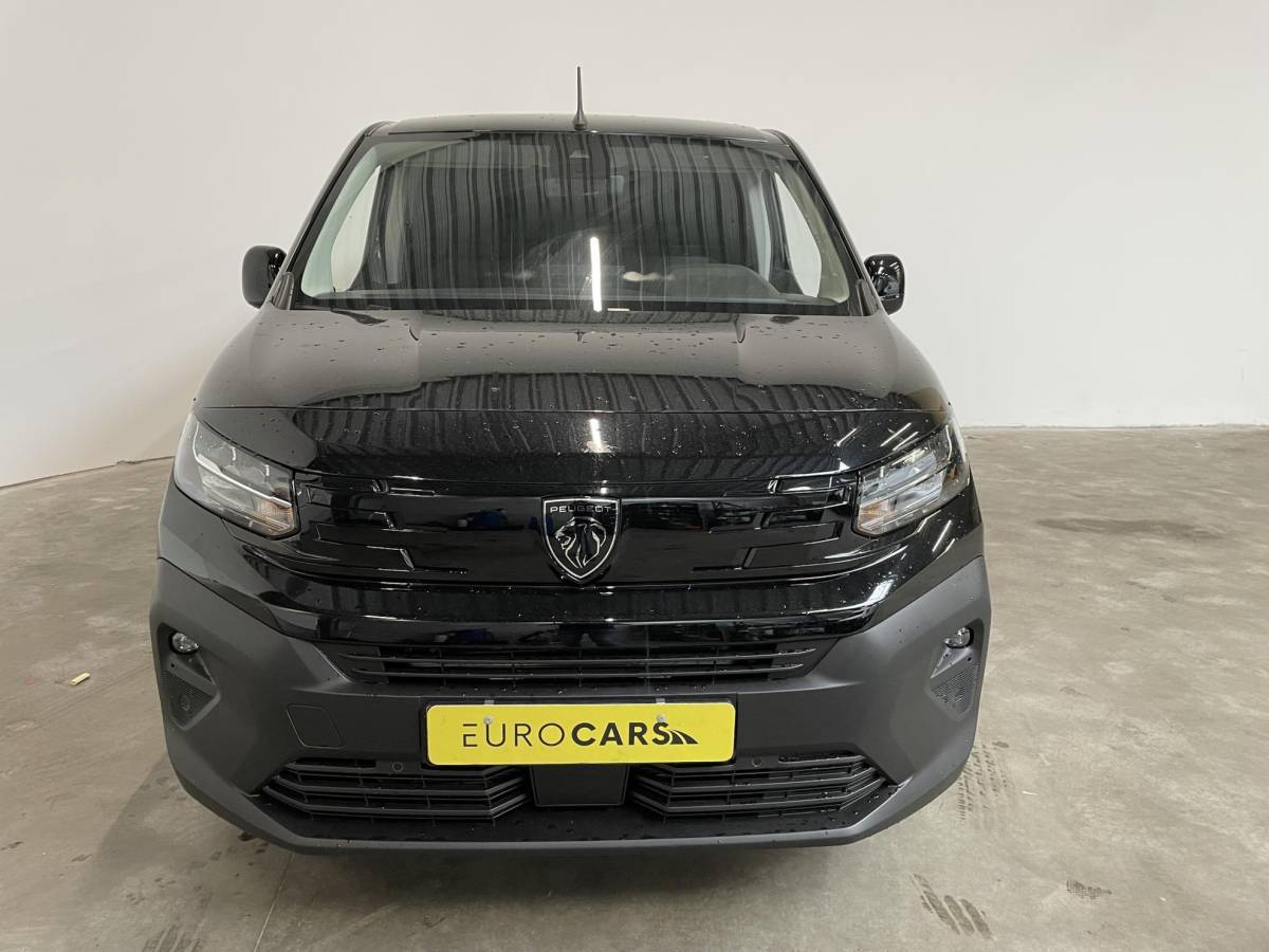 Peugeot Partner Peugeot Partner 1.5 BlueHDi 130PK Automaat L2 Navigatie Apple Carplay / Android Auto DAB trekhaak Cruise Control Airco Houten bekleding laadruimte