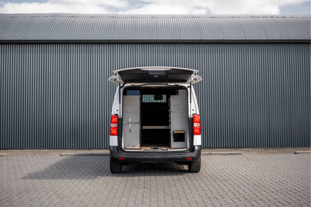 Opel Vivaro Opel Vivaro 1.5 L2H1 | 3-Zits | Carplay | Cruise | PDC | Airco