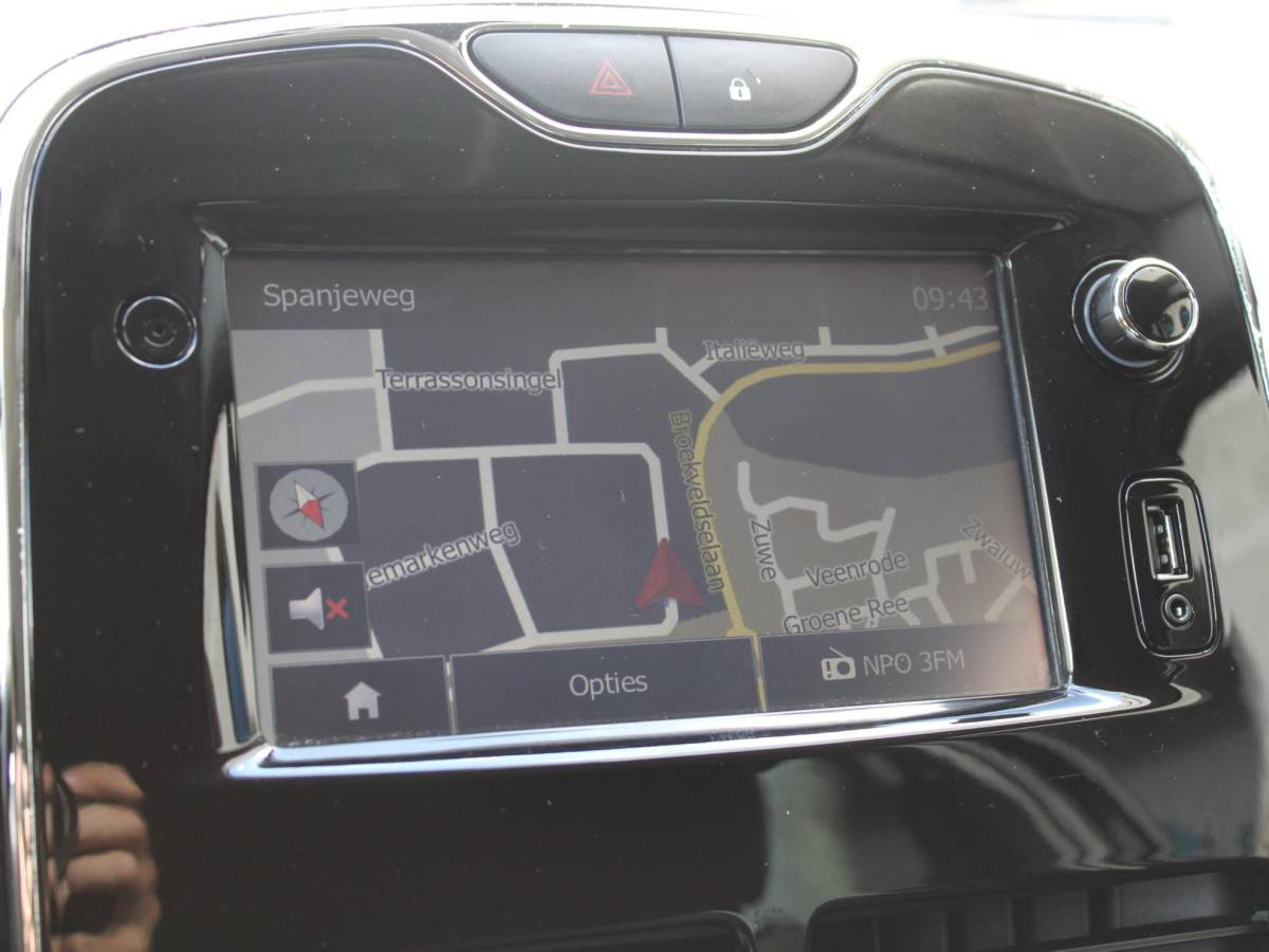 Renault Clio Renault Clio 0.9 TCe ECO Night&Day | CRUISE CONTROL | NAVIGATIE | 12 MAANDEN BOVAG GARANTIE |