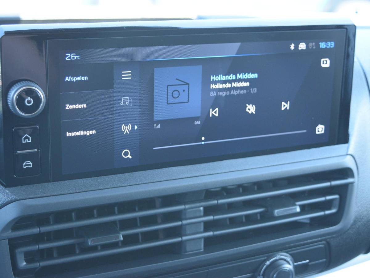 Peugeot e-Expert Peugeot e-Expert EV L2 75 kWh Laadruimte betimmering l Navigatie l Draadloos Android Auto/Apple