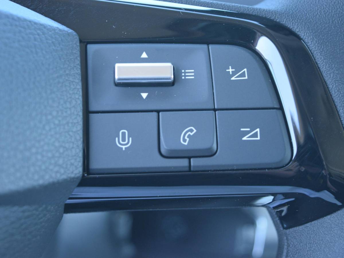 Peugeot e-Expert Peugeot e-Expert EV L2 75 kWh Laadruimte betimmering l Navigatie l Draadloos Android Auto/Apple