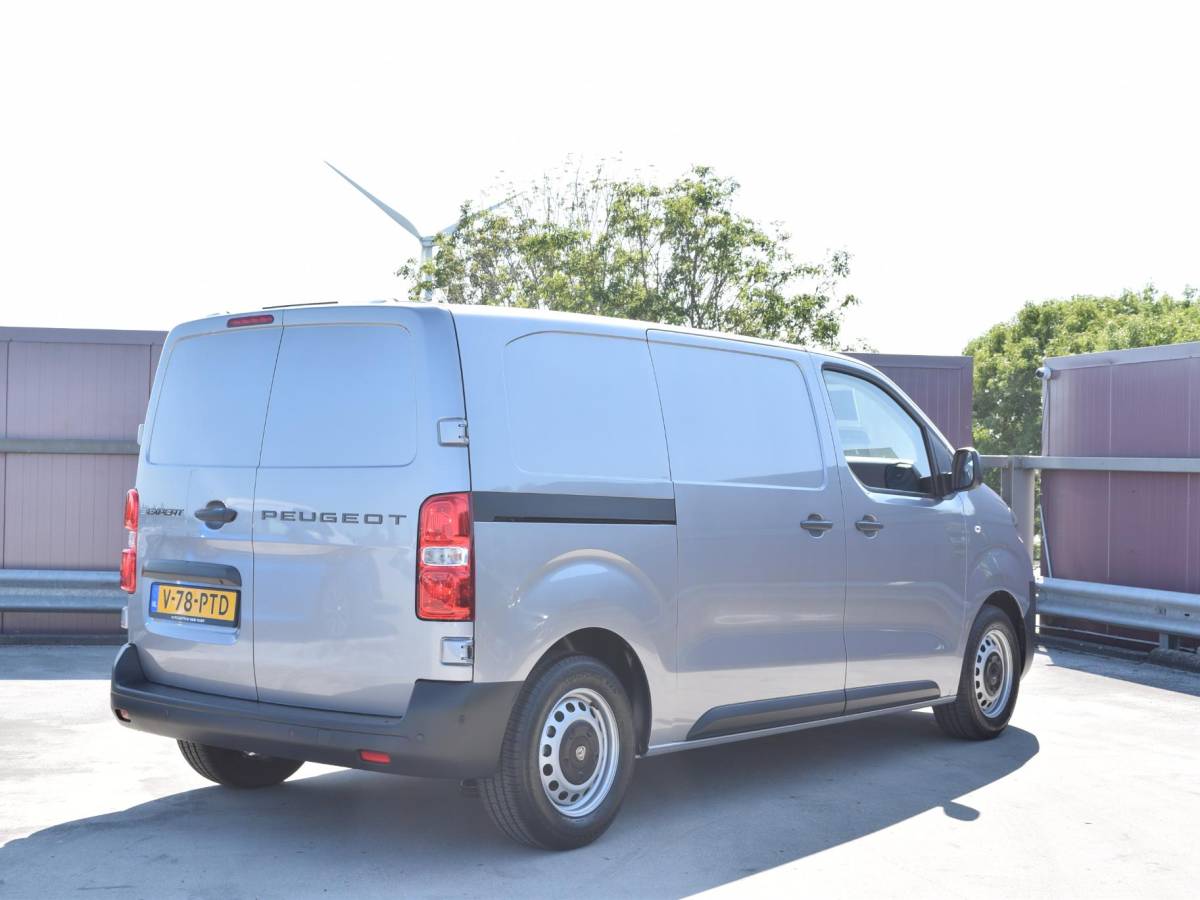 Peugeot e-Expert Peugeot e-Expert EV L2 75 kWh Laadruimte betimmering l Navigatie l Draadloos Android Auto/Apple