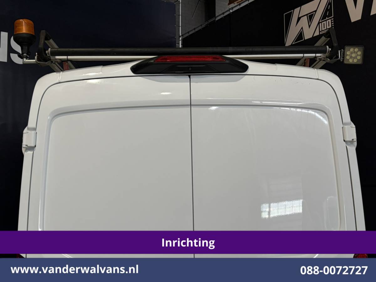 Ford Transit Ford Transit 2.0 TDCI 130pk L2H2 Inrichting Euro6 Airco | Omvormer | Imperiaal | Camera | Apple Carplay Android Auto, LED, Cruisecontrol, Trekhaak, Verwarmde voorruit, Parkeersensoren, Bijrijdersbank
