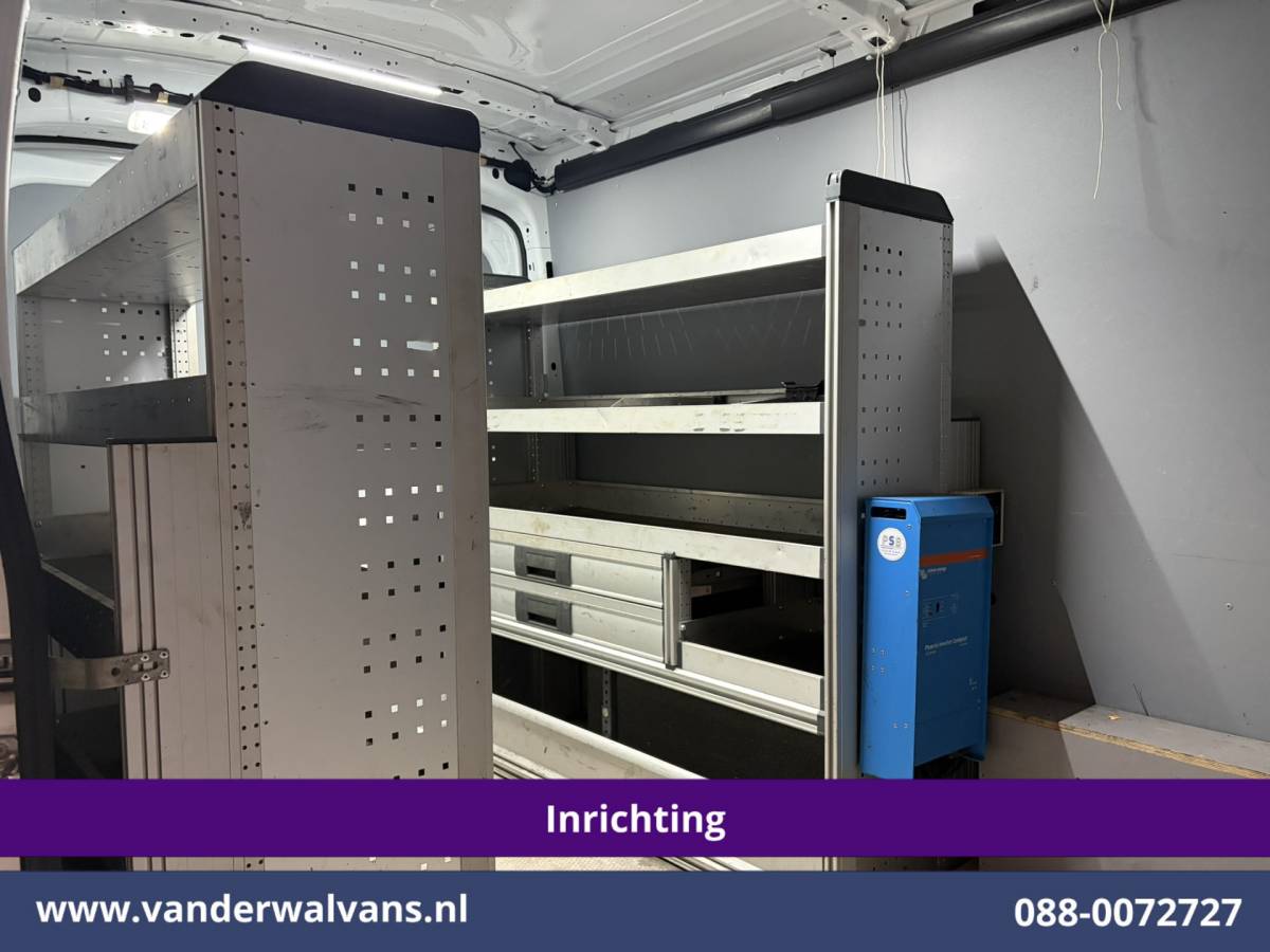 Ford Transit Ford Transit 2.0 TDCI 130pk L2H2 Inrichting Euro6 Airco | Omvormer | Imperiaal | Camera | Apple Carplay Android Auto, LED, Cruisecontrol, Trekhaak, Verwarmde voorruit, Parkeersensoren, Bijrijdersbank