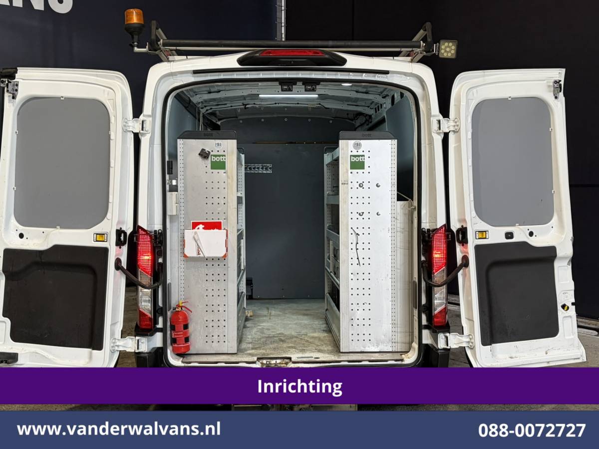 Ford Transit Ford Transit 2.0 TDCI 130pk L2H2 Inrichting Euro6 Airco | Omvormer | Imperiaal | Camera | Apple Carplay Android Auto, LED, Cruisecontrol, Trekhaak, Verwarmde voorruit, Parkeersensoren, Bijrijdersbank
