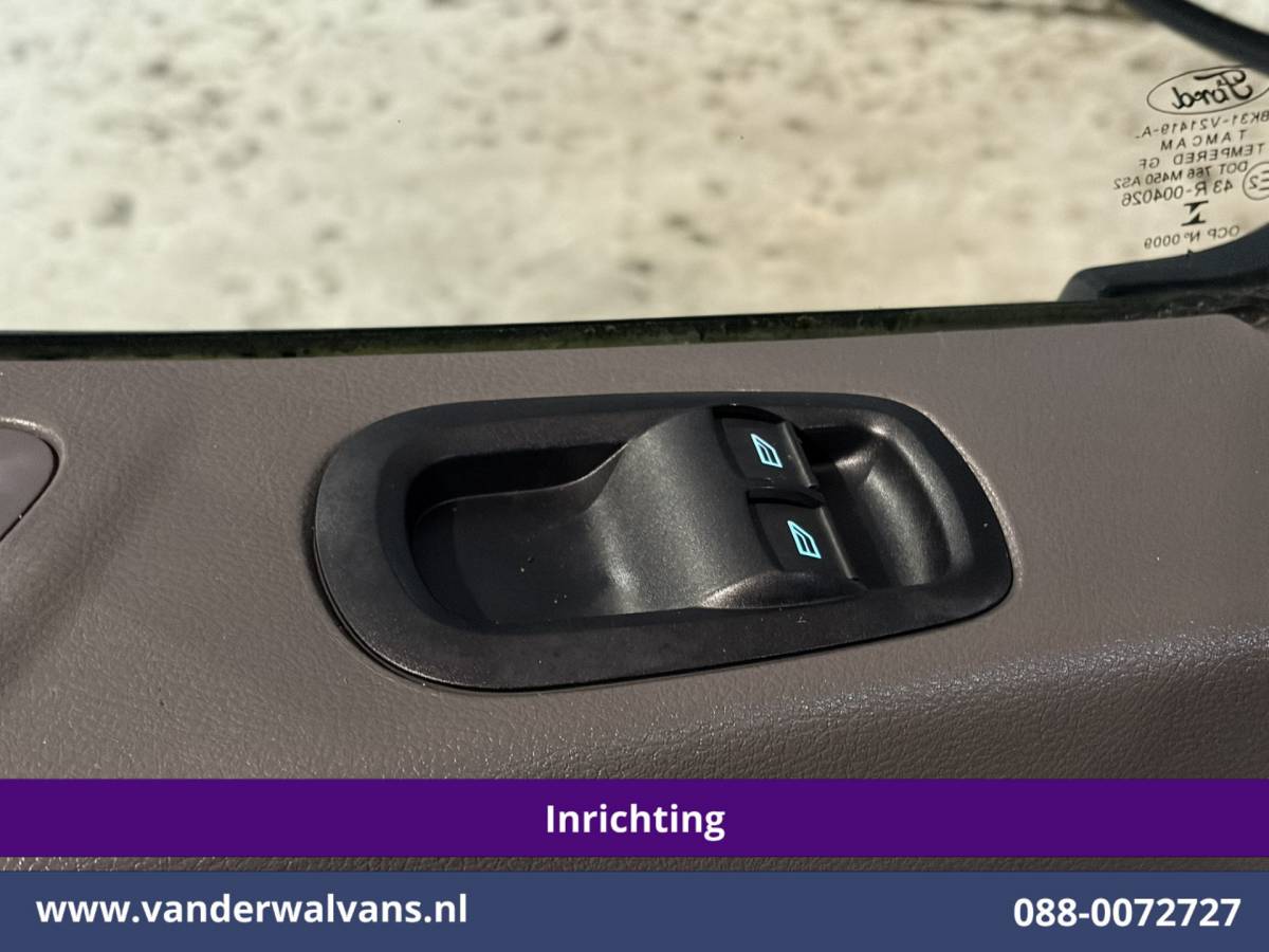 Ford Transit Ford Transit 2.0 TDCI 130pk L2H2 Inrichting Euro6 Airco | Omvormer | Imperiaal | Camera | Apple Carplay Android Auto, LED, Cruisecontrol, Trekhaak, Verwarmde voorruit, Parkeersensoren, Bijrijdersbank