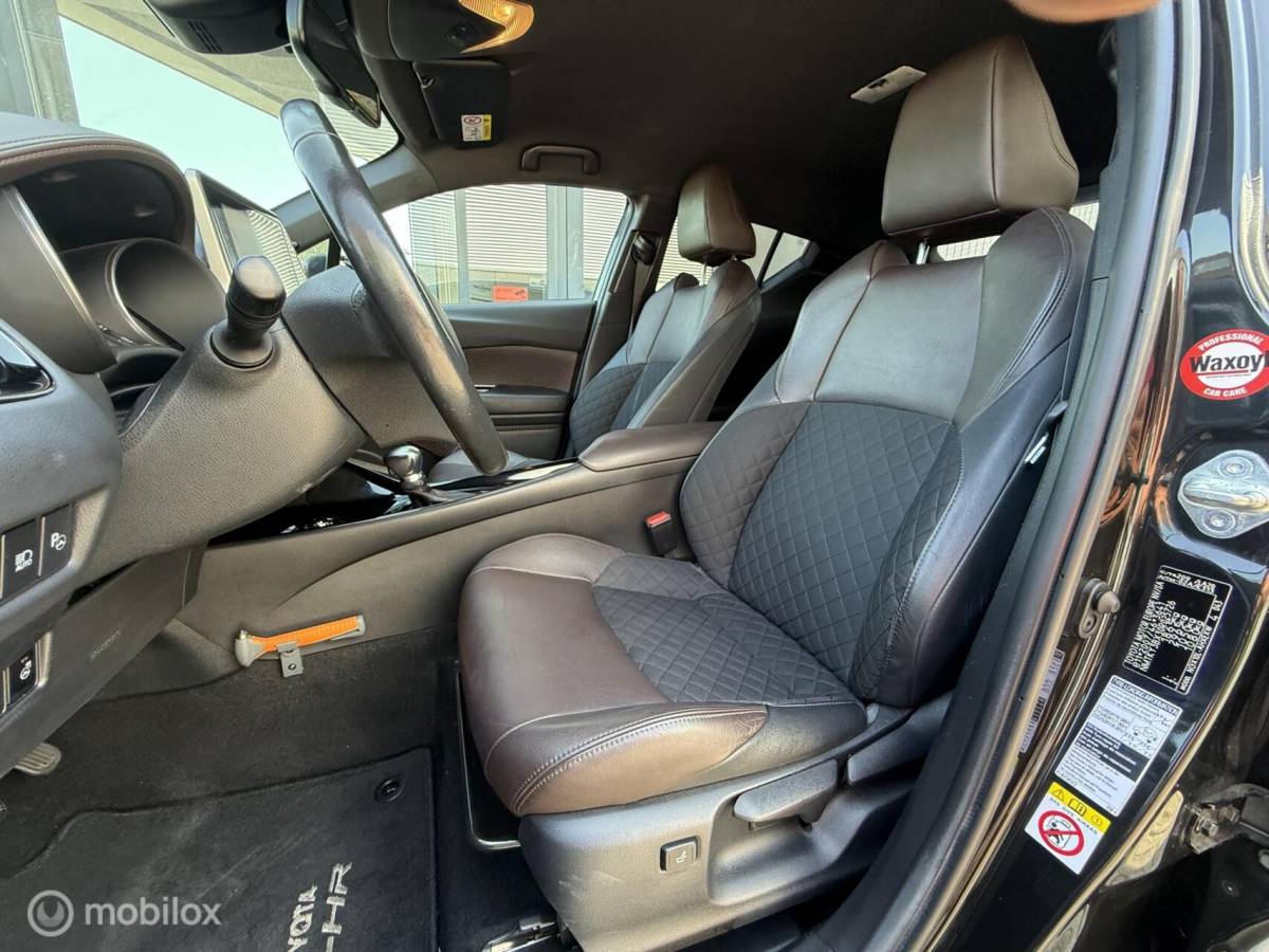 Toyota C-HR Toyota C-HR 1.2 Dynamic Camera/JBL!/LED/Black-pack/Winterpakket