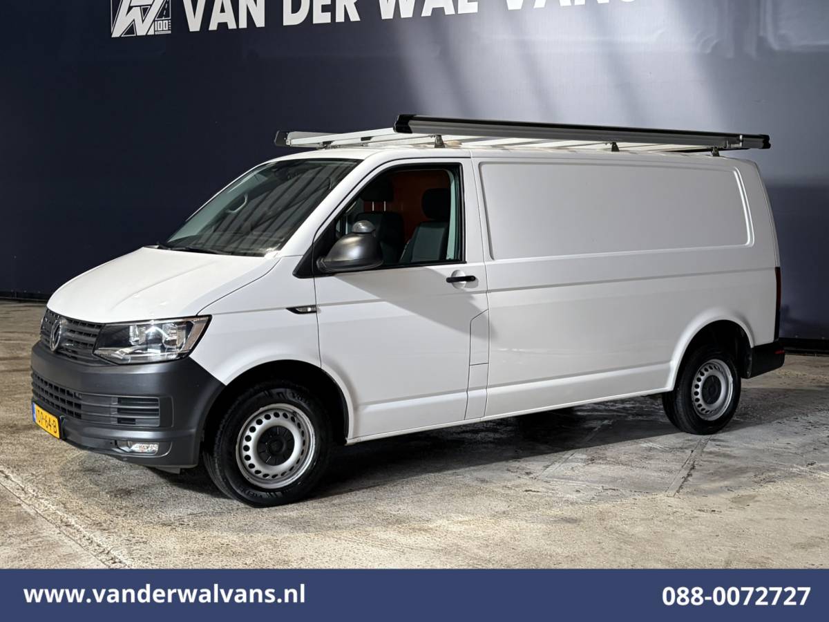 Volkswagen Transporter Volkswagen Transporter 2.0 TDI 102pk L2H1 Euro6 Airco | Imperiaal | Trekhaak | Camera | Cruisecontrol Parkeersensoren, Achterklep