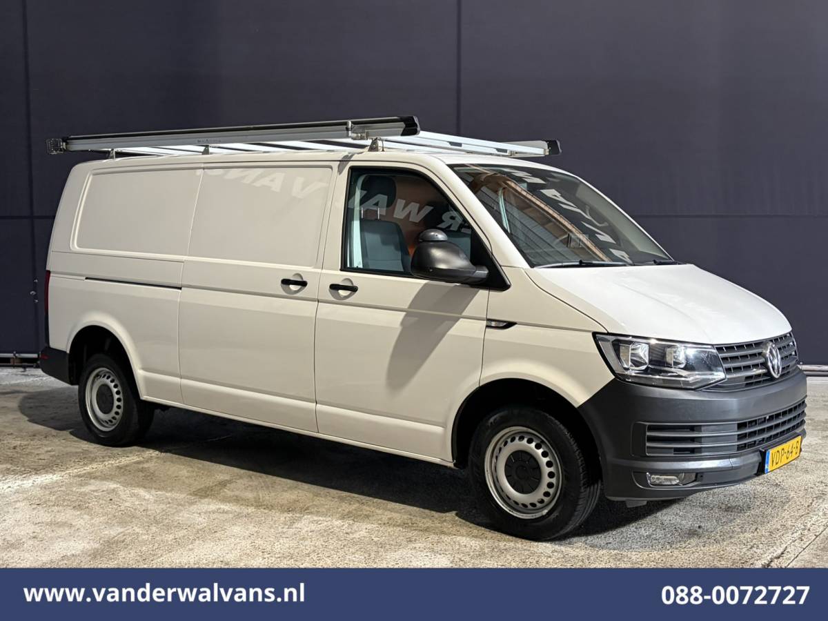 Volkswagen Transporter Volkswagen Transporter 2.0 TDI 102pk L2H1 Euro6 Airco | Imperiaal | Trekhaak | Camera | Cruisecontrol Parkeersensoren, Achterklep