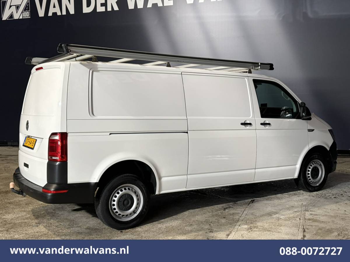 Volkswagen Transporter Volkswagen Transporter 2.0 TDI 102pk L2H1 Euro6 Airco | Imperiaal | Trekhaak | Camera | Cruisecontrol Parkeersensoren, Achterklep