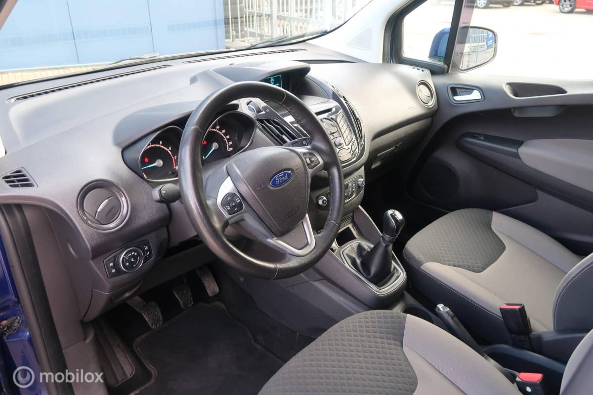 Ford Tourneo Courier Ford Tourneo Courier 1.0 Titanium