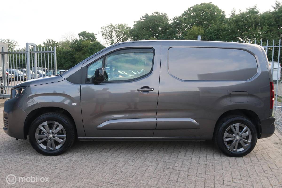 Peugeot Partner Peugeot Partner bestel 1.2 110PK MARGE AUTO, BTW VRIJ