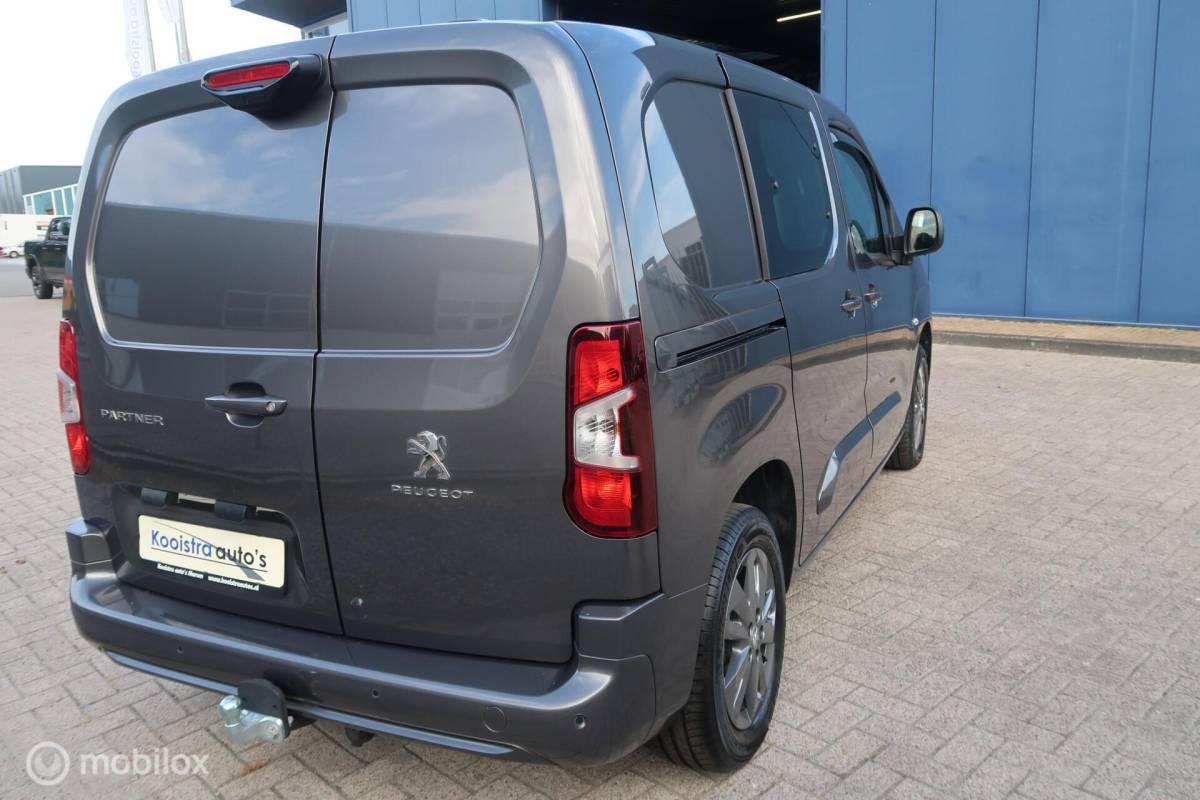 Peugeot Partner Peugeot Partner bestel 1.2 110PK MARGE AUTO, BTW VRIJ