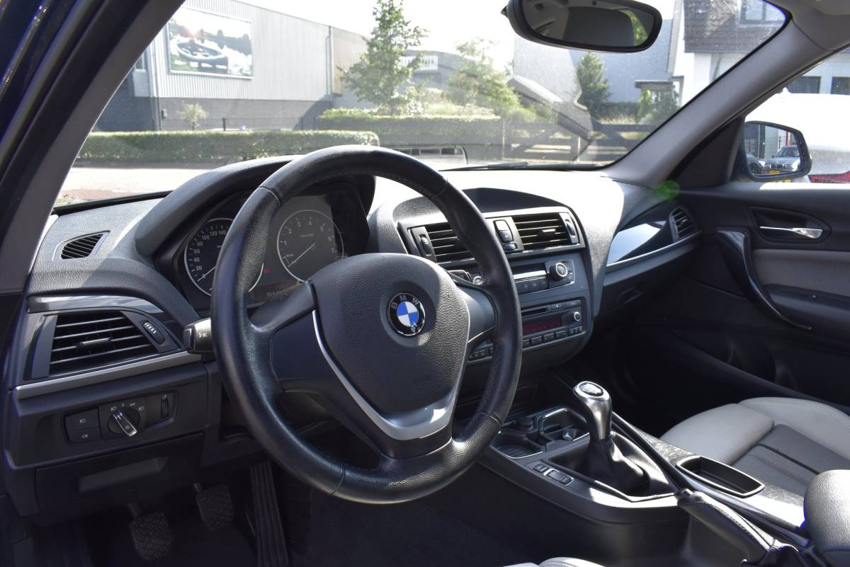 BMW 1 Serie BMW 1-serie 116i Business+ Urben