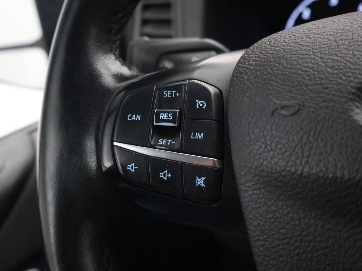 Ford Transit Custom Ford Transit Custom 340 2.0 TDCI L2H1 170 PK DUBBEL CAB AUT. + CARPLAY | TREKHAAK | CAMERA | STOELVERW.