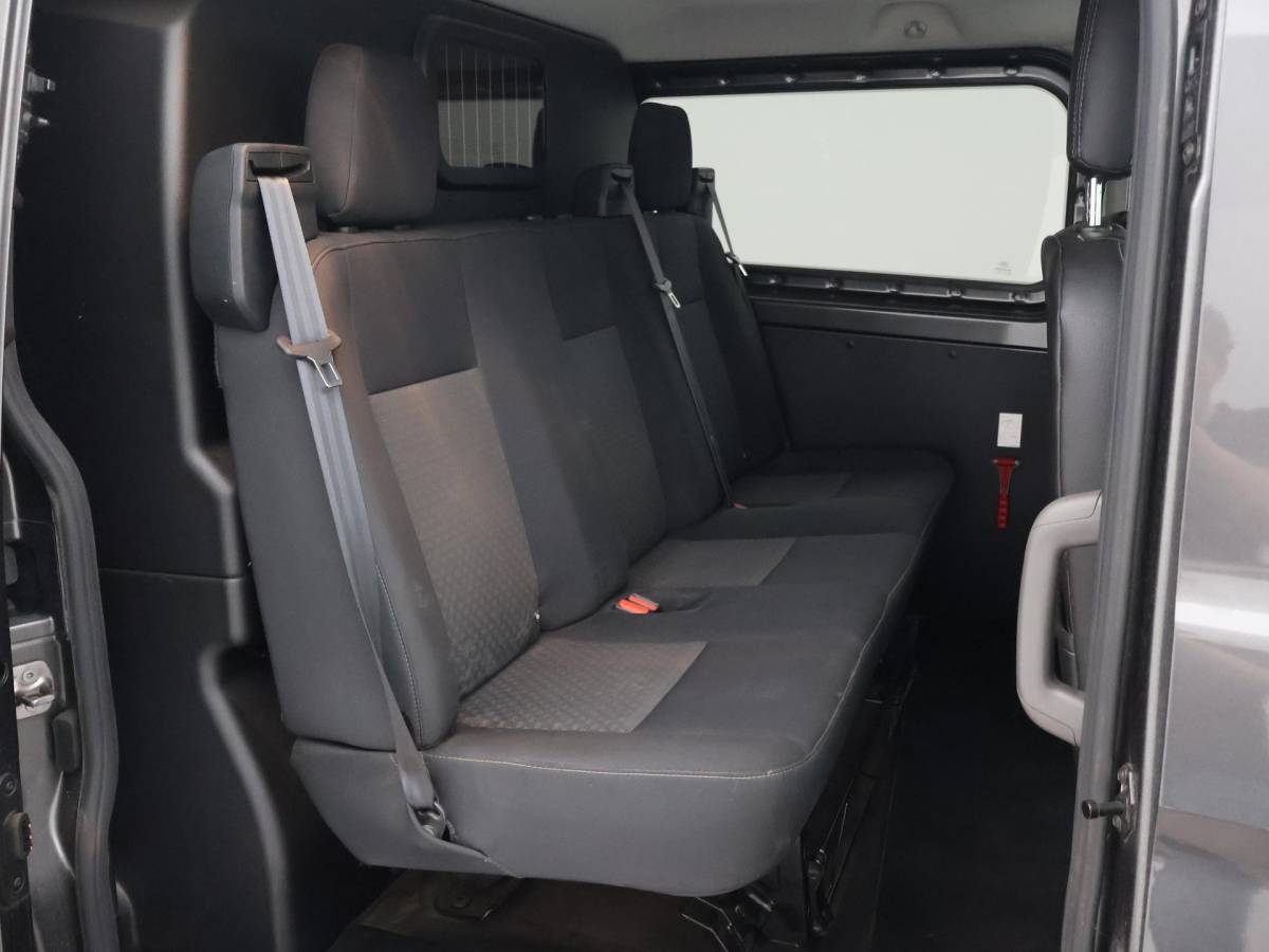 Ford Transit Custom Ford Transit Custom 340 2.0 TDCI L2H1 170 PK DUBBEL CAB AUT. + CARPLAY | TREKHAAK | CAMERA | STOELVERW.