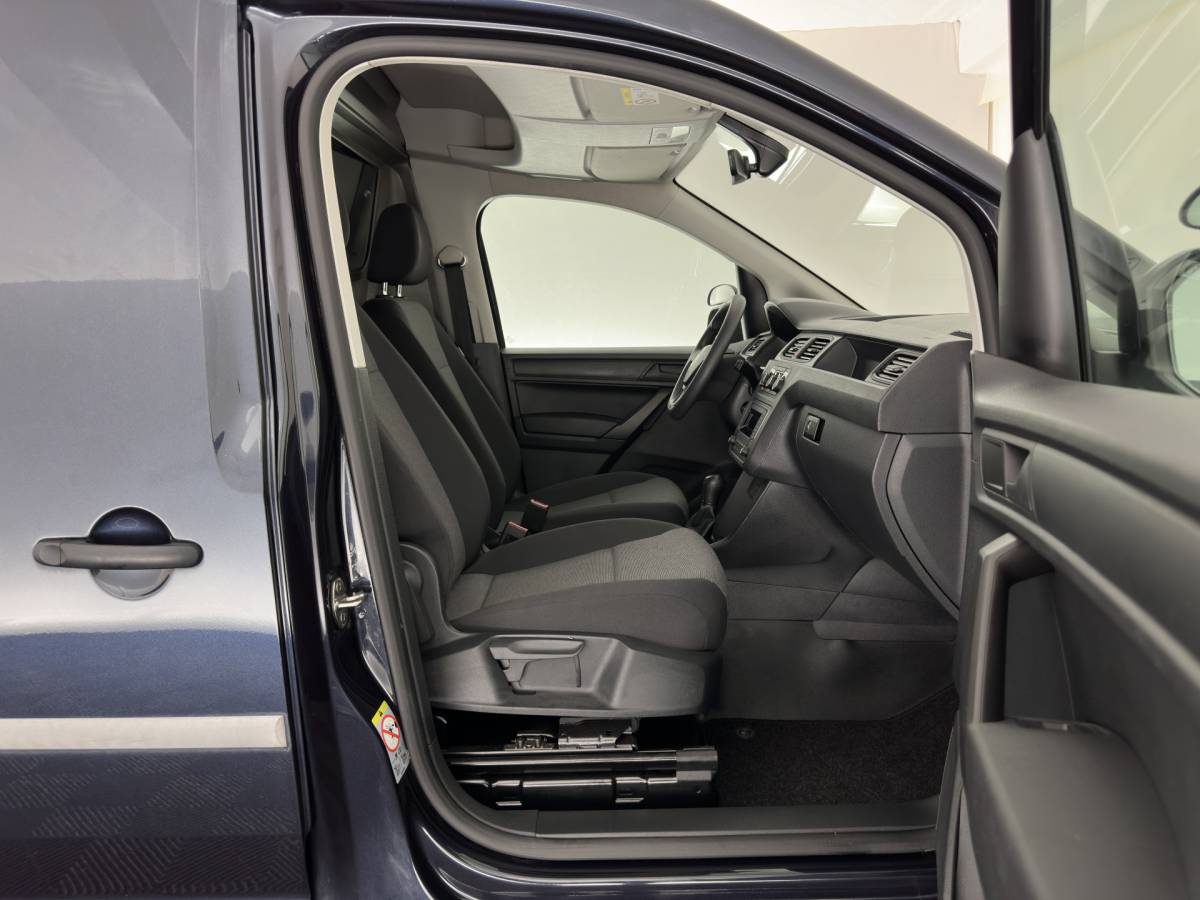 Volkswagen Caddy Volkswagen Caddy 2.0 TDI L1H1 BMT Comfortline *AIRCO | CRUISE | PDC | COMFORTSEATS | RADIO*