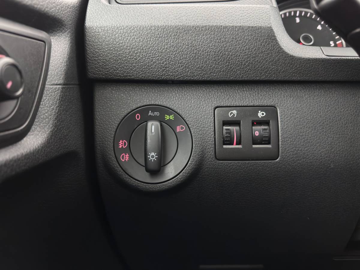 Volkswagen Caddy Volkswagen Caddy 2.0 TDI L1H1 BMT Comfortline *AIRCO | CRUISE | PDC | COMFORTSEATS | RADIO*
