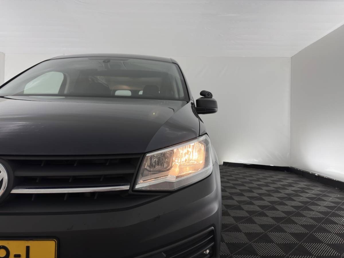 Volkswagen Caddy Volkswagen Caddy 2.0 TDI L1H1 BMT Comfortline *AIRCO | CRUISE | PDC | COMFORTSEATS | RADIO*