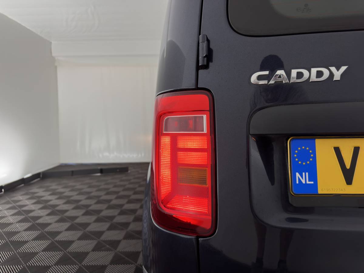 Volkswagen Caddy Volkswagen Caddy 2.0 TDI L1H1 BMT Comfortline *AIRCO | CRUISE | PDC | COMFORTSEATS | RADIO*