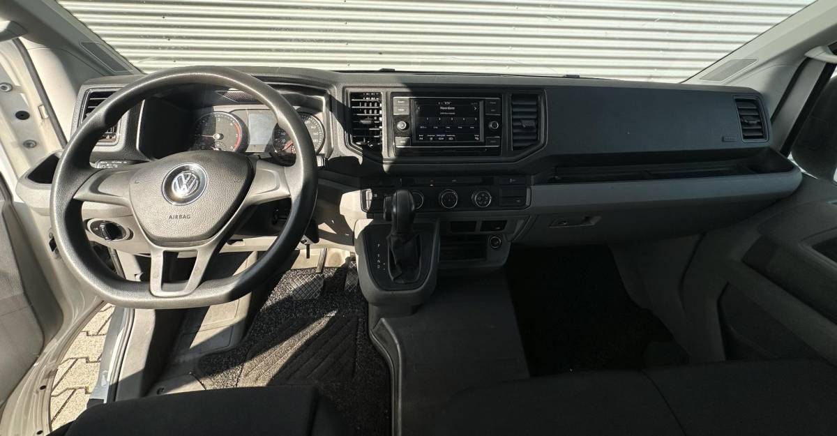 Volkswagen Crafter Volkswagen Crafter 35 2.0 TDI L2H2 Bus met laadklep Dhollandia