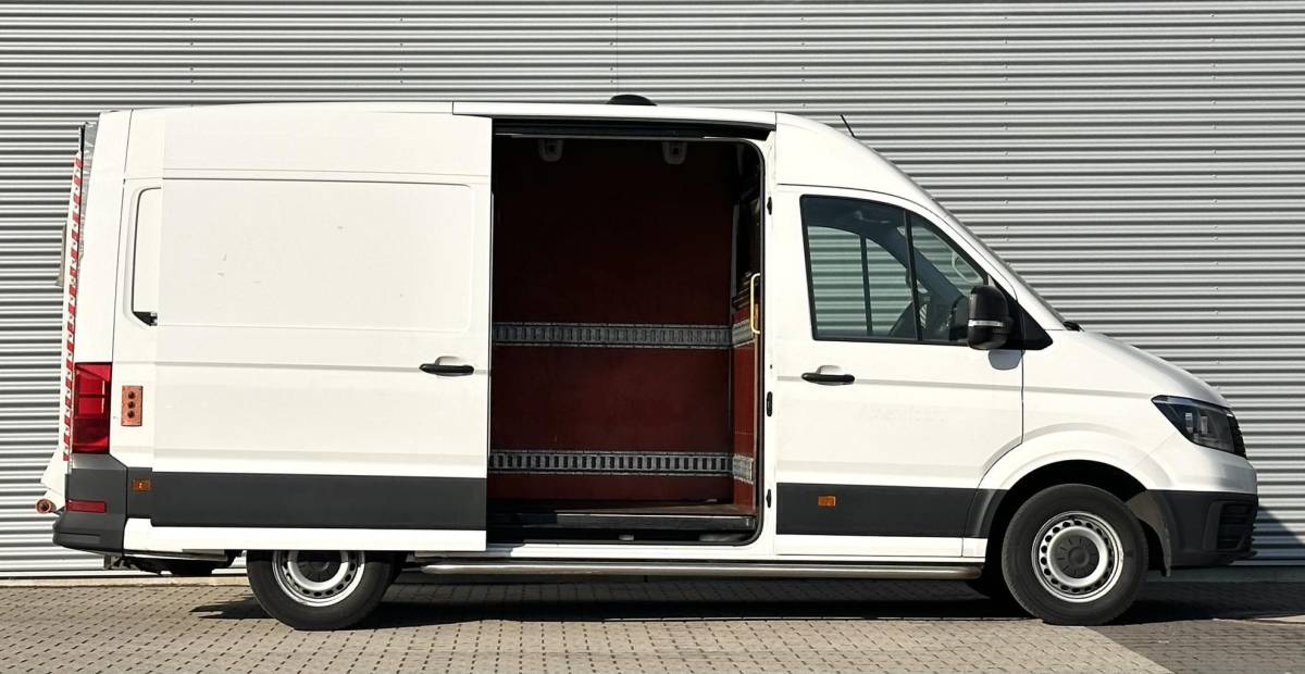 Volkswagen Crafter Volkswagen Crafter 35 2.0 TDI L2H2 Bus met laadklep Dhollandia