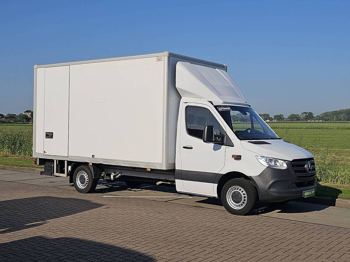 Mercedes-Benz Sprinter MERCEDES-BENZ SPRINTER 317 bakwagen laadklep!