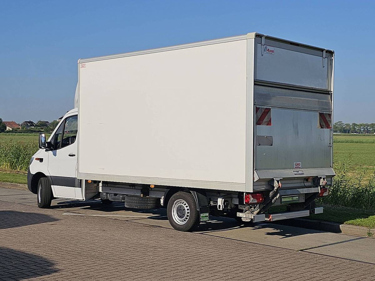 Mercedes-Benz Sprinter MERCEDES-BENZ SPRINTER 317 bakwagen laadklep!