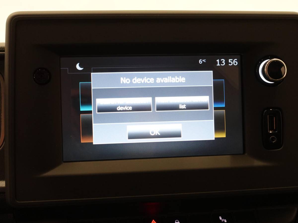 Renault Master Renault Master T33 2.3 dCi 135 L2H2 BPM VRIJ! Airco Cruise control Parkeersensoren Navigatie Trekhaak
