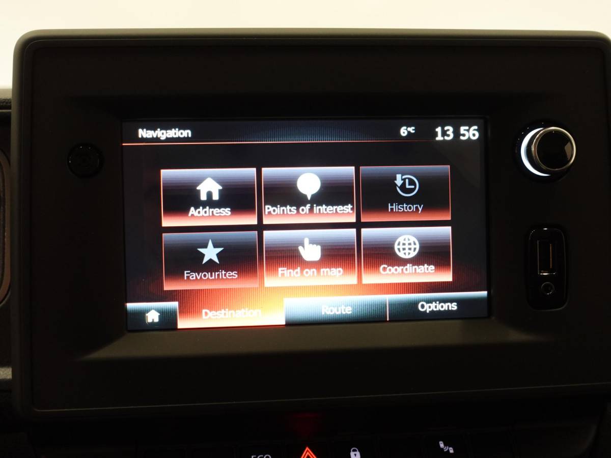 Renault Master Renault Master T33 2.3 dCi 135 L2H2 BPM VRIJ! Airco Cruise control Parkeersensoren Navigatie Trekhaak