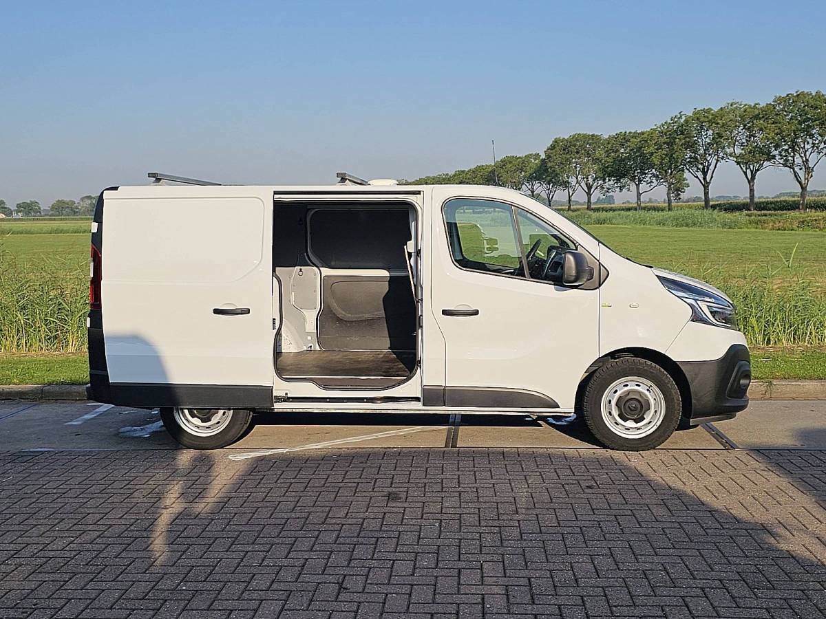 Renault Trafic RENAULT TRAFIC 1.6 DCI l1 2xzijdeur navi ac