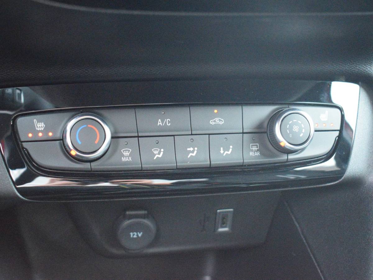Opel Corsa Opel Corsa 1.2 Turbo Yes | TOT 8 JAAR GARANTIE | WINTERPAKKET | PARKEERSENSOREN | CARPLAY | AIRCO |