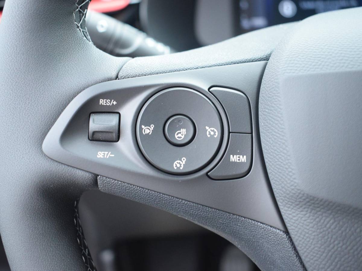 Opel Corsa Opel Corsa 1.2 Turbo Yes | TOT 8 JAAR GARANTIE | WINTERPAKKET | PARKEERSENSOREN | CARPLAY | AIRCO |