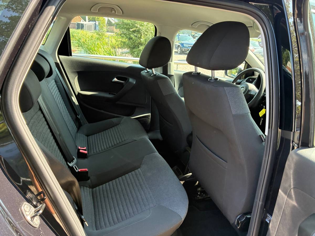 Volkswagen Polo Volkswagen Polo 1.2 TSI BlueMotion Edition | 5-Deurs + Airco nu € 5.975,-!!!