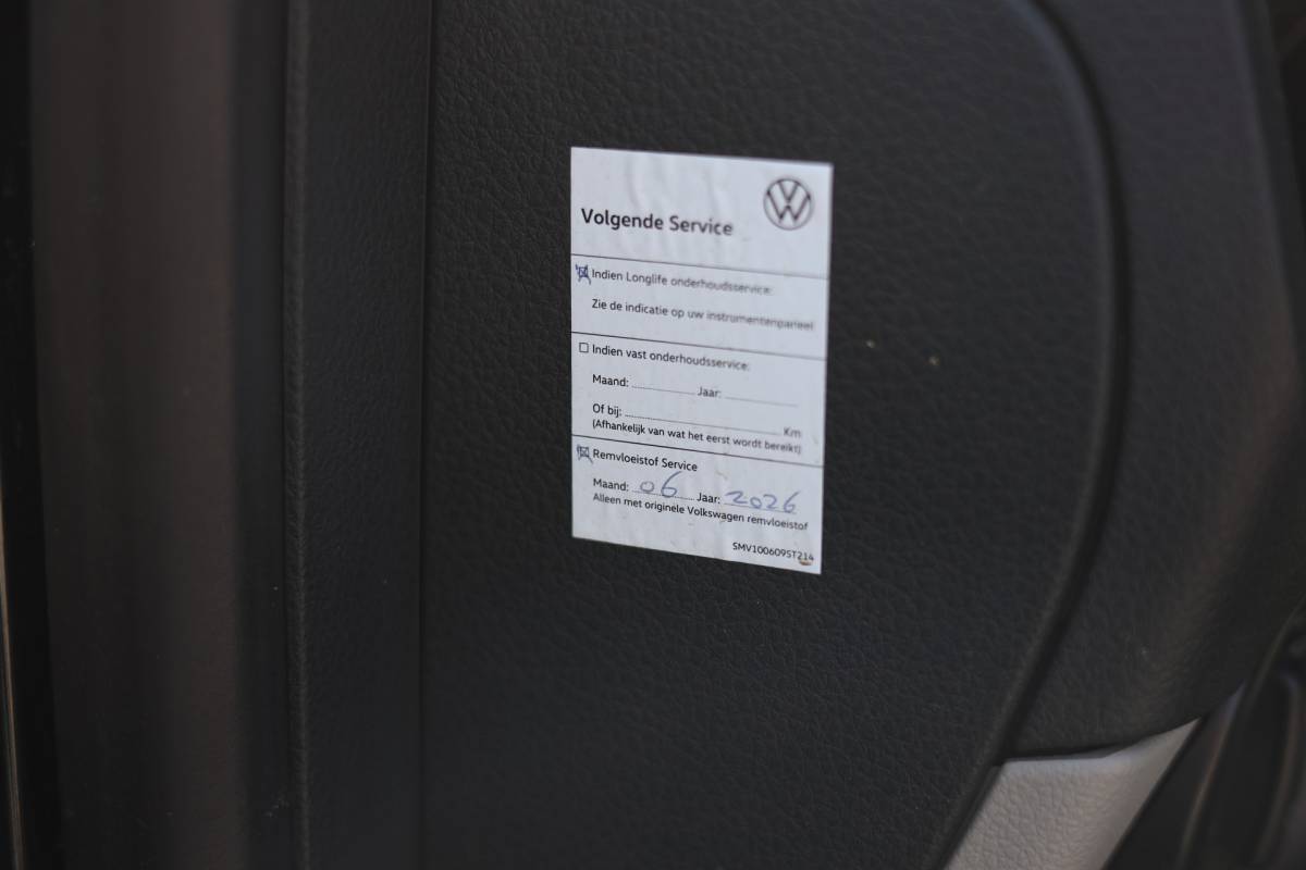 Volkswagen Transporter Volkswagen Transporter 2.0 TDI L2H1 HIGHLINE | CARPLAY | TREKHAAK
