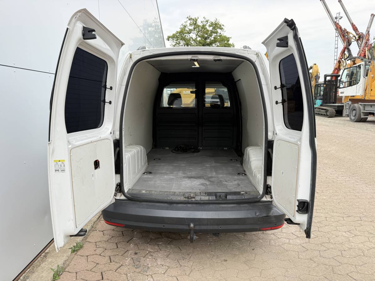 Volkswagen Caddy Volkswagen e-Caddy 37kWh 113PK L2H1 Elektrisch Caddy ABT Maxi 37,3kWh 159km WLTP LED Trekhaak Airco Stoelverwarming Parkeersensoren