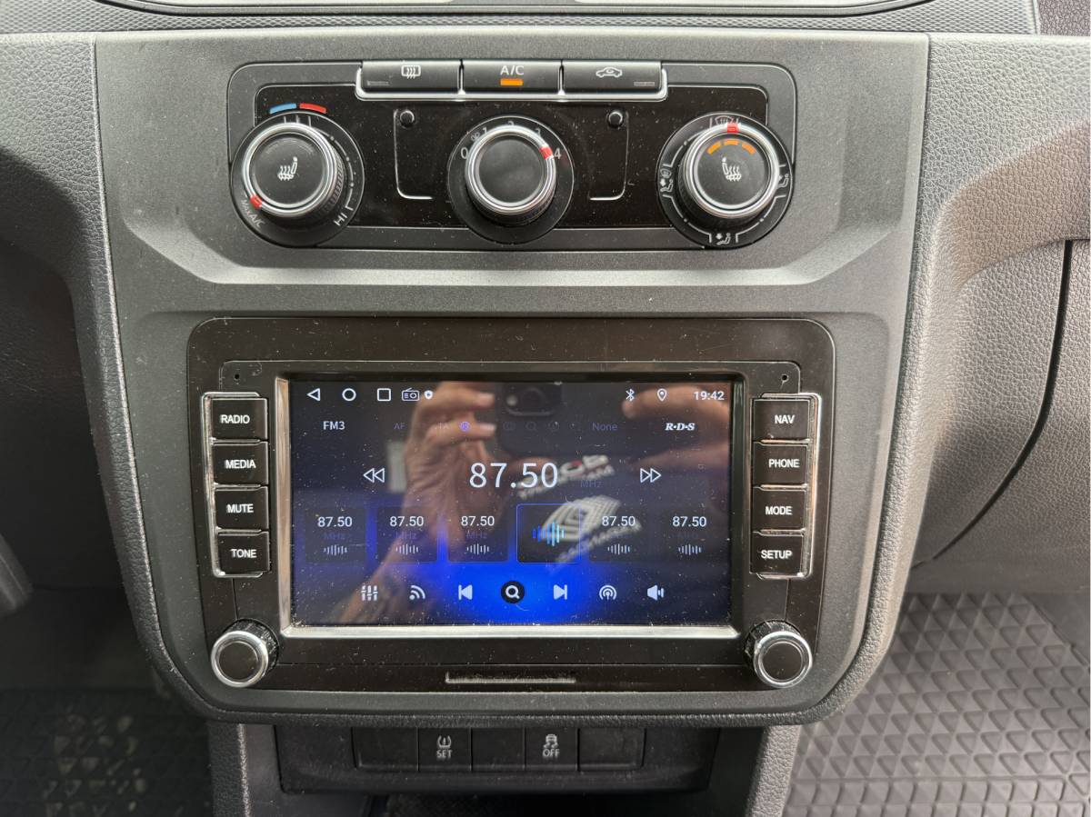 Volkswagen Caddy Volkswagen e-Caddy 37kWh 113PK L2H1 Elektrisch Caddy ABT Maxi 37,3kWh 159km WLTP LED Trekhaak Airco Stoelverwarming Parkeersensoren