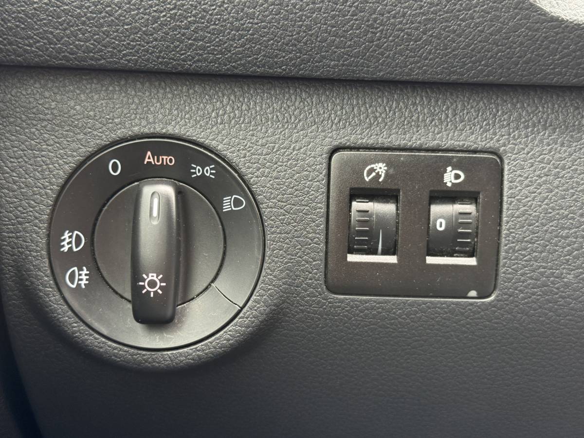 Volkswagen Caddy Volkswagen e-Caddy 37kWh 113PK L2H1 Elektrisch Caddy ABT Maxi 37,3kWh 159km WLTP LED Trekhaak Airco Stoelverwarming Parkeersensoren