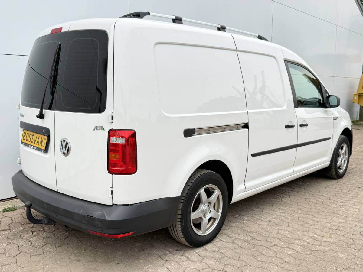 Volkswagen Caddy Volkswagen e-Caddy 37kWh 113PK L2H1 Elektrisch Caddy ABT Maxi 37,3kWh 159km WLTP LED Trekhaak Airco Stoelverwarming Parkeersensoren