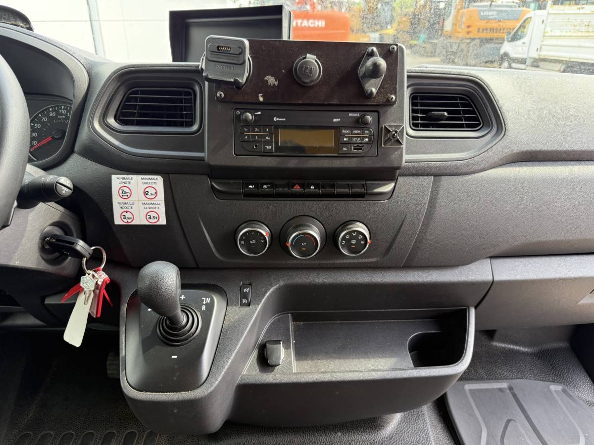 Renault Master Renault Master Plancher T35 2.3 DCI 150PK Lowliner Bakwagen Airco Cruise Control Camera Foodtruck Meubelbak Paardenwagen