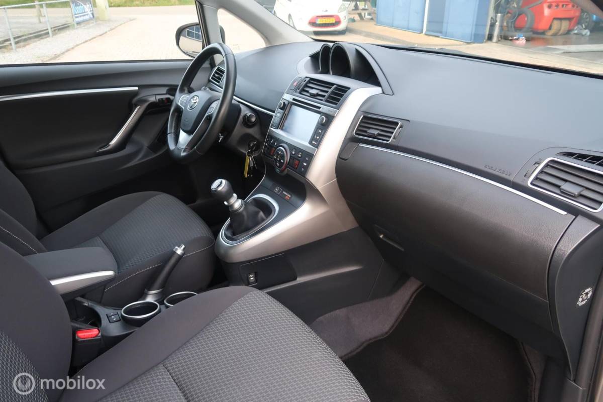 Toyota Verso Toyota Verso 1.6 VVT-i Business Top 5 editie