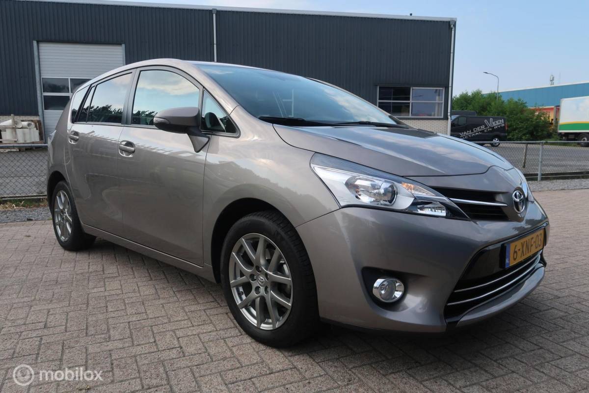 Toyota Verso Toyota Verso 1.6 VVT-i Business Top 5 editie