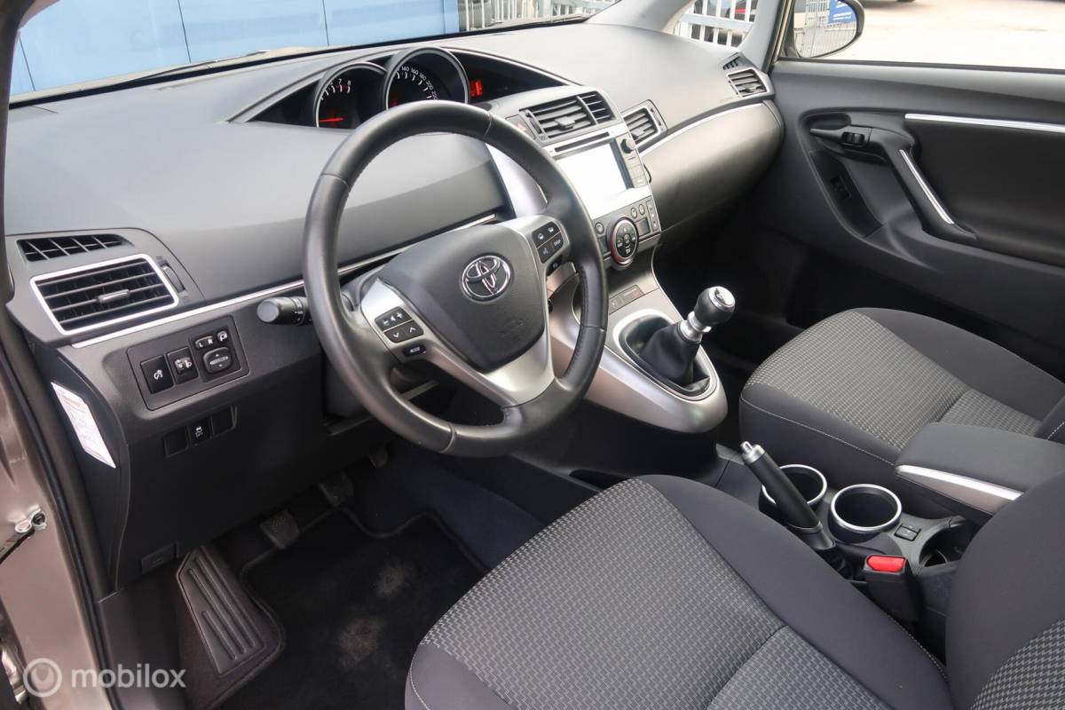 Toyota Verso Toyota Verso 1.6 VVT-i Business Top 5 editie