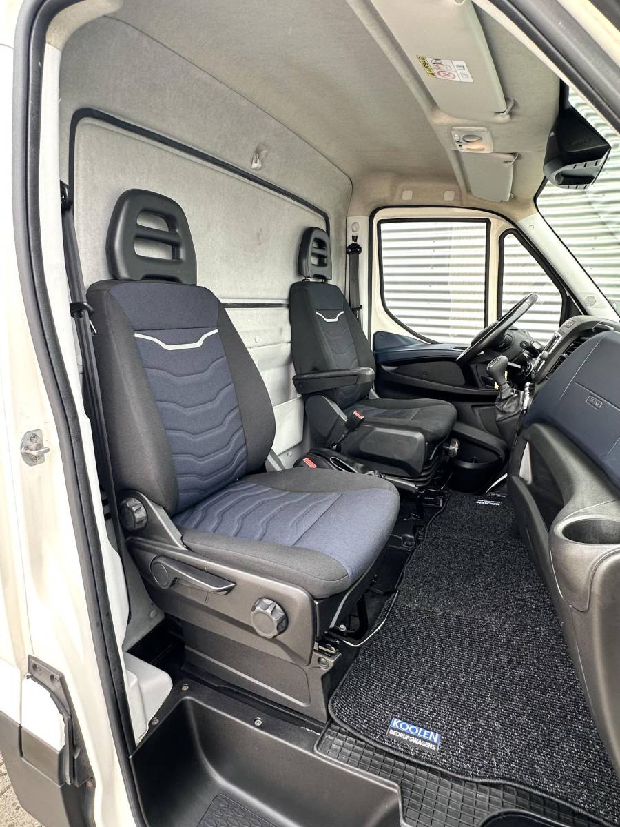 Iveco Daily Iveco Daily 35S16V 2.3 410 Bakwagen met laadklep automaat