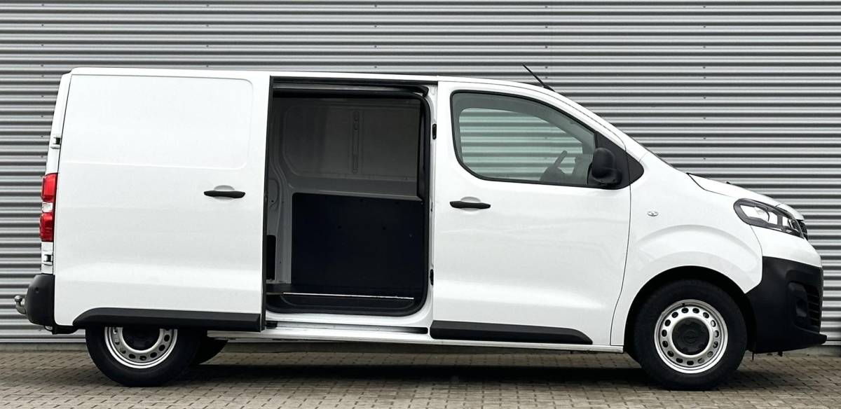 Opel Vivaro Opel Vivaro 2.0 CDTI L2H1 Edition Trekhaak|navi|cruise Citroén Jumpy/Peugeot Expert