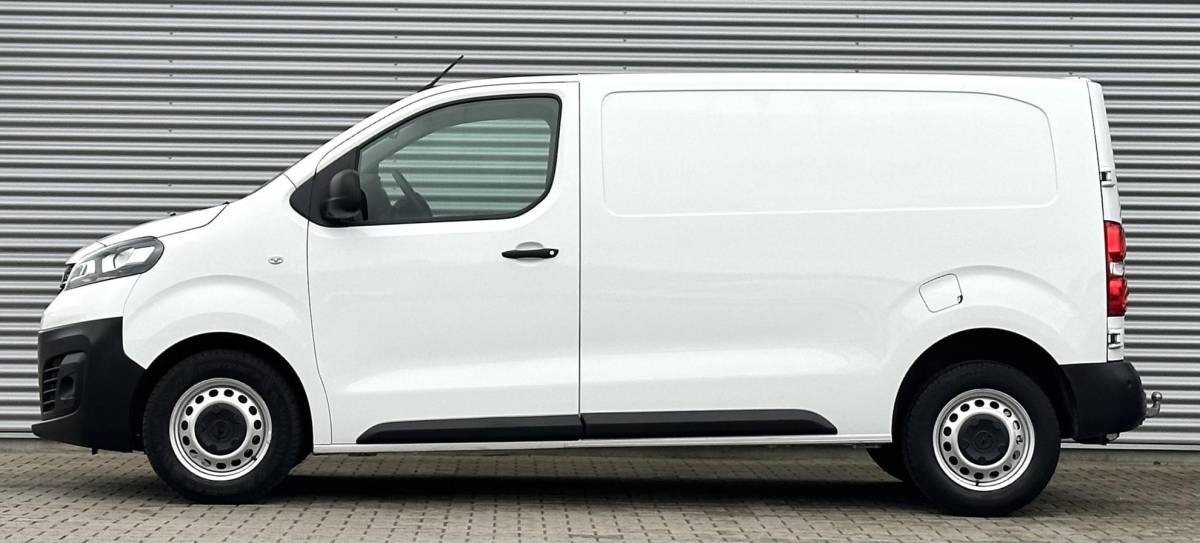 Opel Vivaro Opel Vivaro 2.0 CDTI L2H1 Edition Trekhaak|navi|cruise Citroén Jumpy/Peugeot Expert