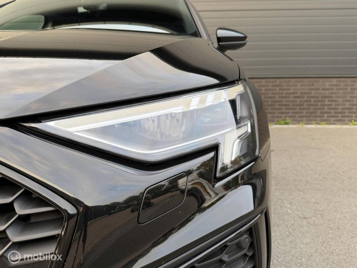 Audi A3 Audi A3 Limousine 30 TFSI 2X  S-line MATRIX*CARPLAY*BLACK OPTIC*VIRTUAL DISPLAY*NAP!
