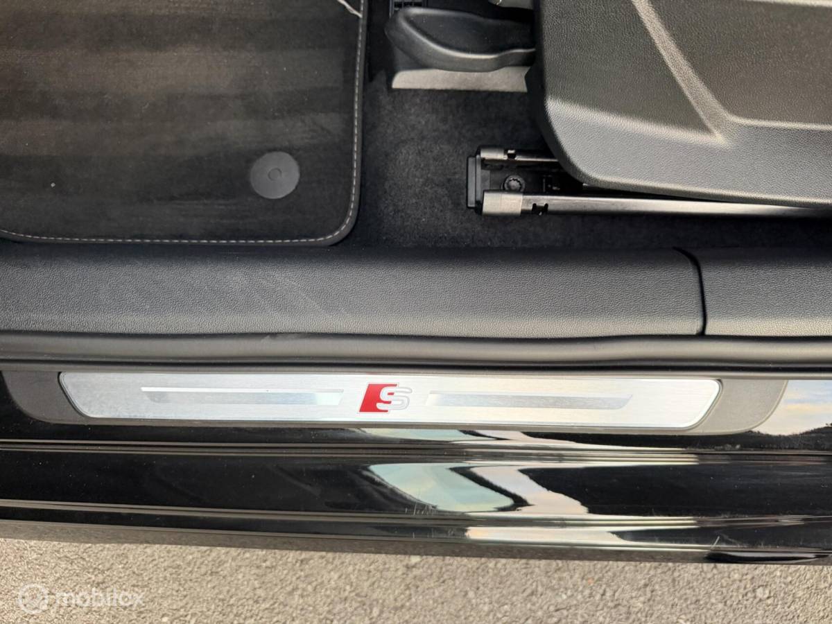 Audi A3 Audi A3 Limousine 30 TFSI 2X  S-line MATRIX*CARPLAY*BLACK OPTIC*VIRTUAL DISPLAY*NAP!